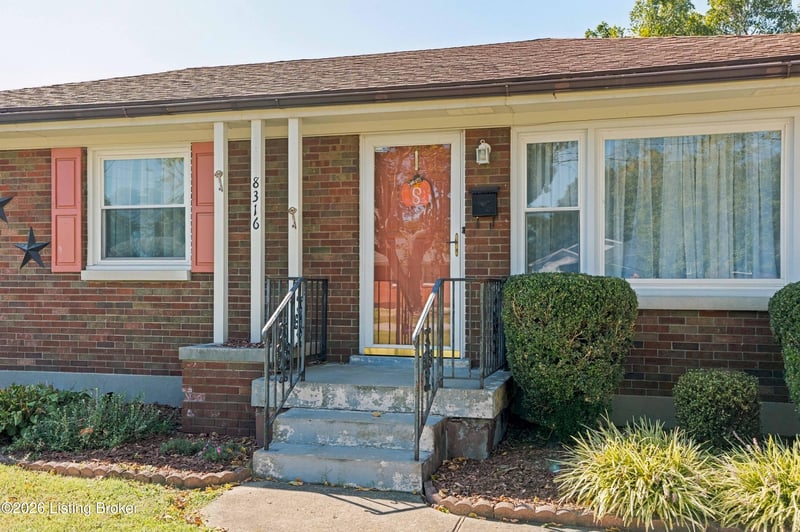 8316 Virginia Rd, Louisville, KY 40258