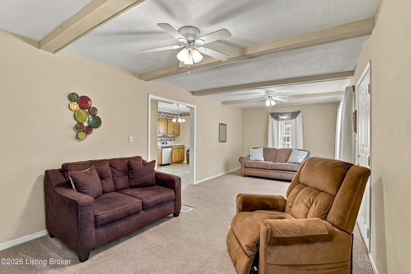 8316 Virginia Rd, Louisville, KY 40258