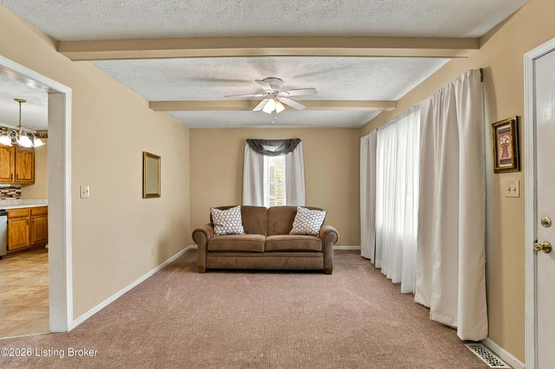 8316 Virginia Rd, Louisville, KY 40258