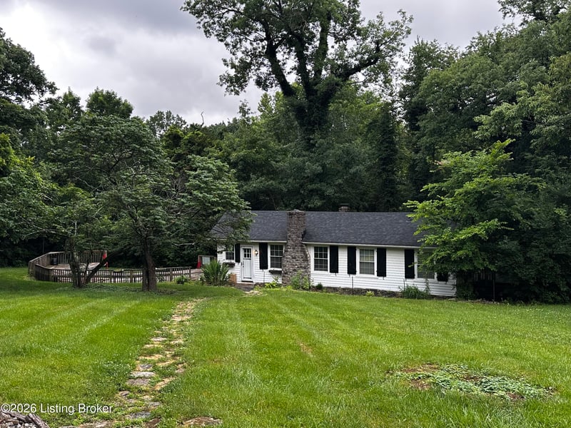 8330 Ballardsville Rd, Crestwood, KY 40014