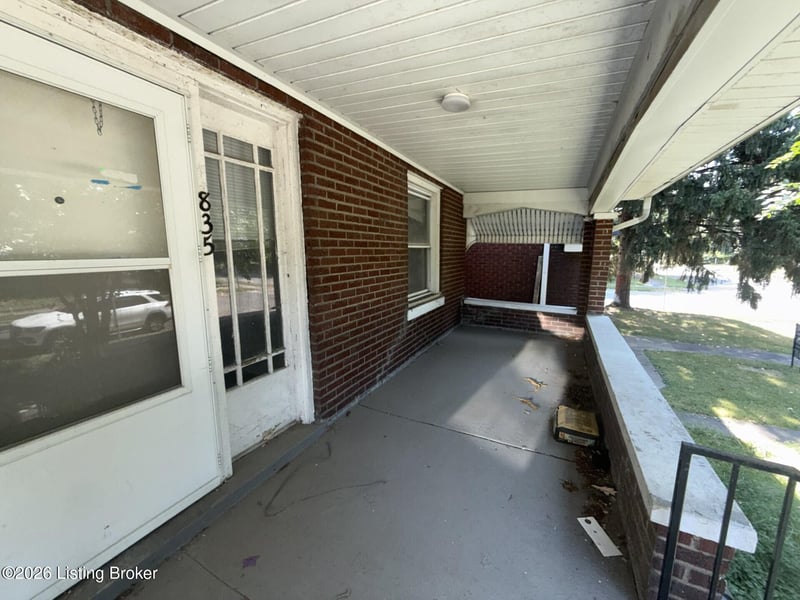 835 S 41st St, Louisville, KY 40211
