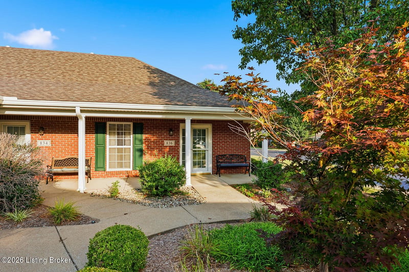 836 Garden Pointe Dr, Simpsonville, KY 40067