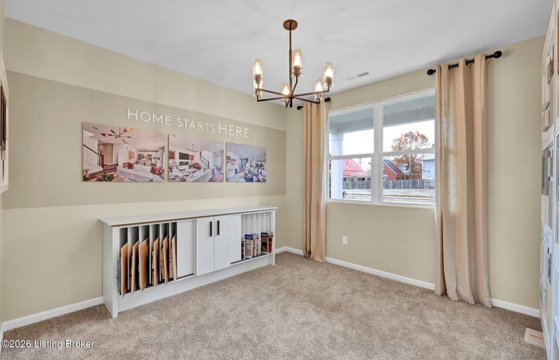 8400 Hollis Vw Way, Louisville, KY 40214
