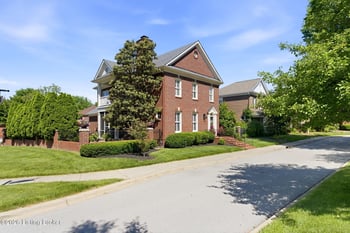8401 Broecker Blvd, Louisville, KY 40241