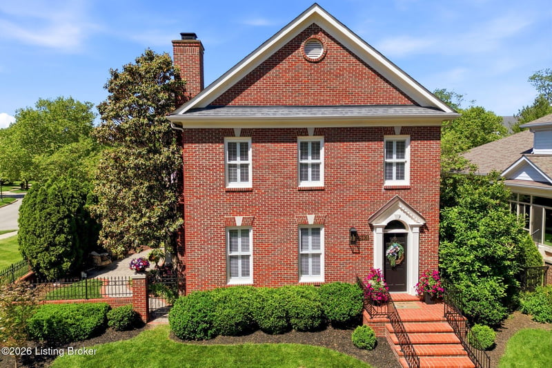 8401 Broecker Blvd, Louisville, KY 40241