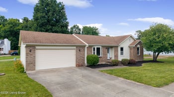 8401 Silver Fox Rd, Louisville, KY 40291