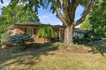 8402 Michael Ray Dr, Louisville, KY 40219