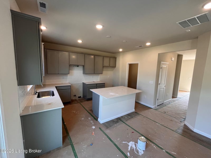 8413 Hollis View Way, Louisville, KY 40214