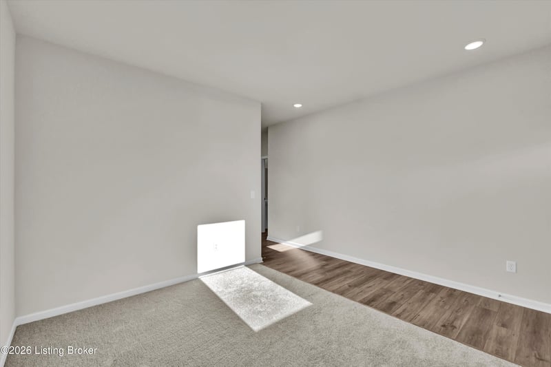 8415 Hollis View Way, Louisville, KY 40214