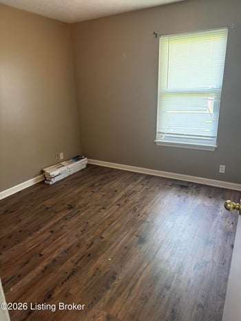 8420 Damascus Cir, Louisville, KY 40228