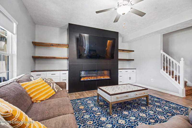 8424 Warbler Branch Way, Louisville, KY 40229