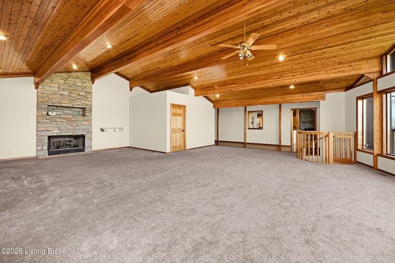 8469 Rineyville Big Springs Rd, Rineyville, KY 40162