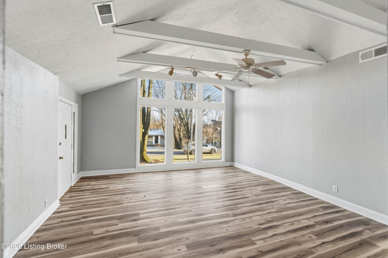 849 Bass Ln, Shelbyville, KY 40065