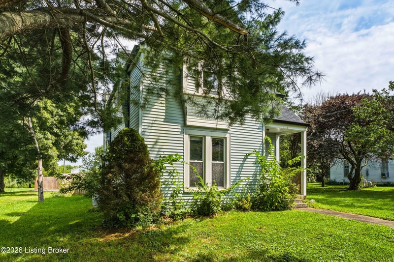 850 Main St, Pleasureville, KY 40057