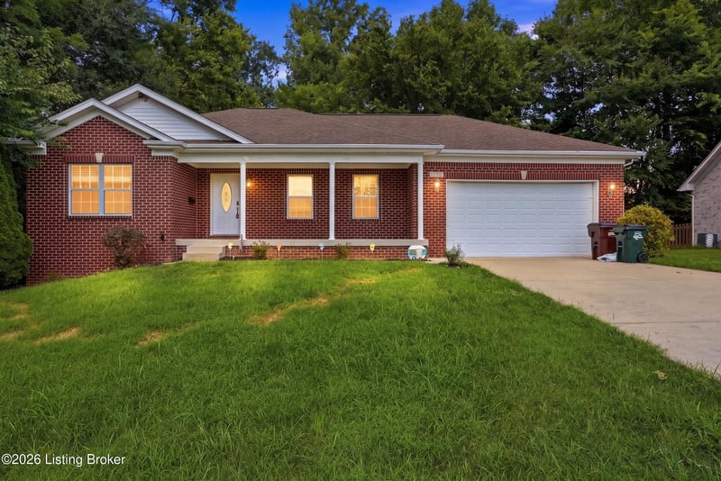 8500 Saurel Dr, Louisville, KY 40242