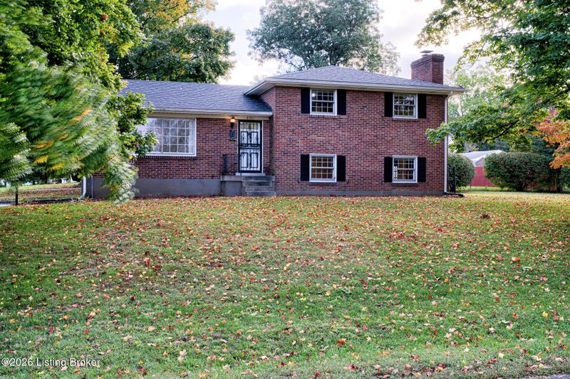 8501 Eula Rd, Louisville, KY 40219