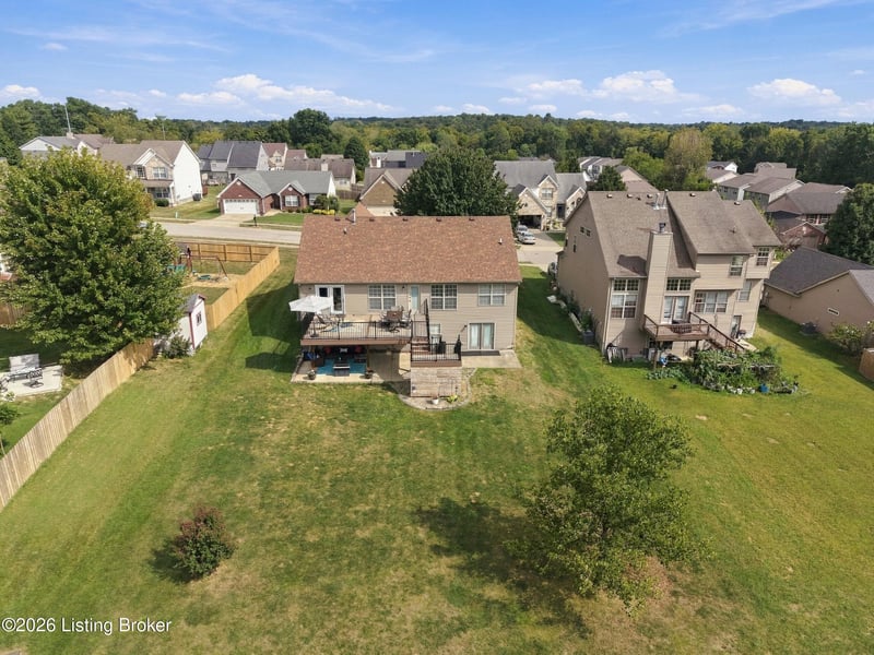 8504 Long Bow Ln, Louisville, KY 40291