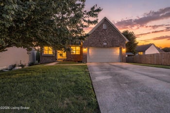 8504 Long Bow Ln, Louisville, KY 40291