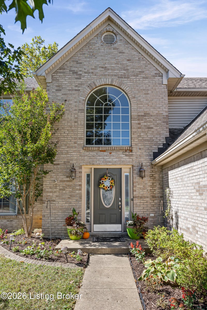 8504 Long Rifle Ct, Louisville, KY 40228