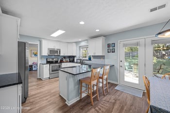 8504 Long Rifle Ct, Louisville, KY 40228