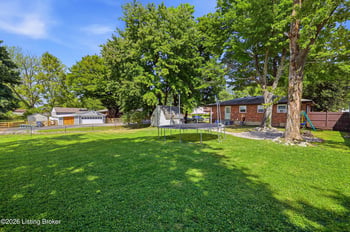 8506 Glaser Ln, Louisville, KY 40291