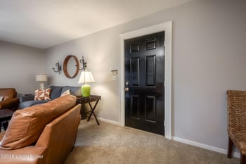 8507 Atrium Dr #APT 202, Louisville, KY 40220