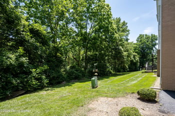 8507 Atrium Dr #APT 202, Louisville, KY 40220
