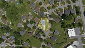 8507 Vancouver Ct, Louisville, KY 40228