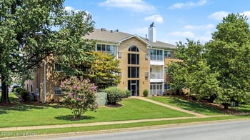 8508 Atrium Dr #1101, Louisville, KY 40220