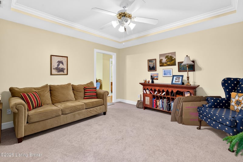 8509 Applegate Village Dr, Louisville, KY 40219
