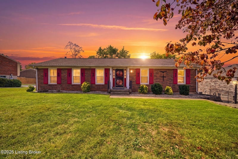 8516 Bronzewing Ct, Jeffersontown, KY 40299