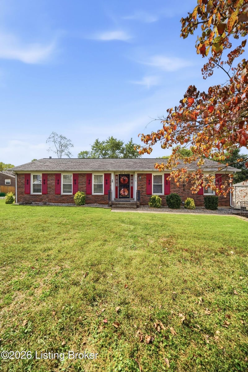 8516 Bronzewing Ct, Jeffersontown, KY 40299