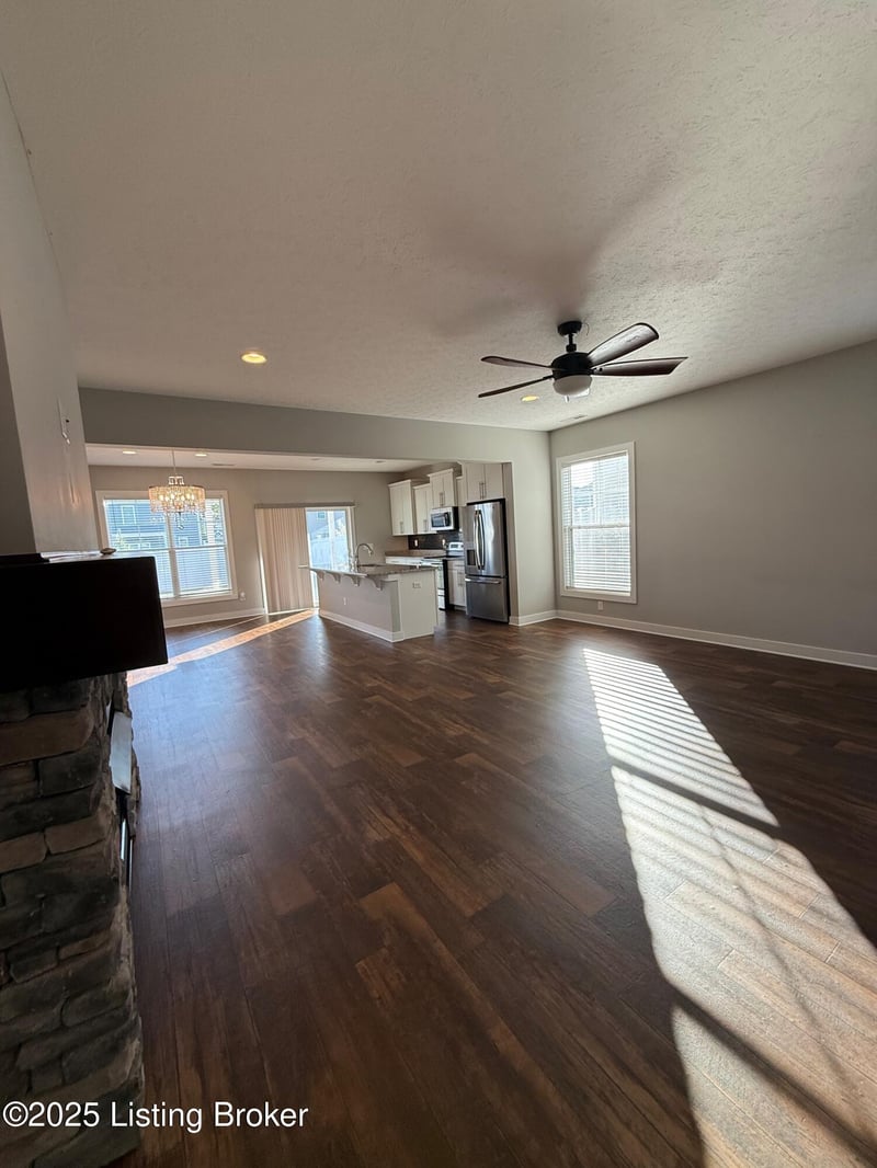 858 Star Ave, Bowling Green, KY 42104