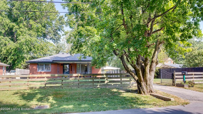 8593 Vicki Ln, Louisville, KY 40258