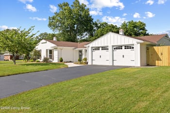 8601 Whipps Bend Rd, Louisville, KY 40222
