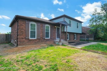 8605 Amerivan Dr, Jeffersontown, KY 40299