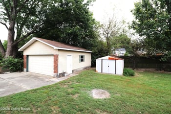 8605 Montrie Ct, Louisville, KY 40219