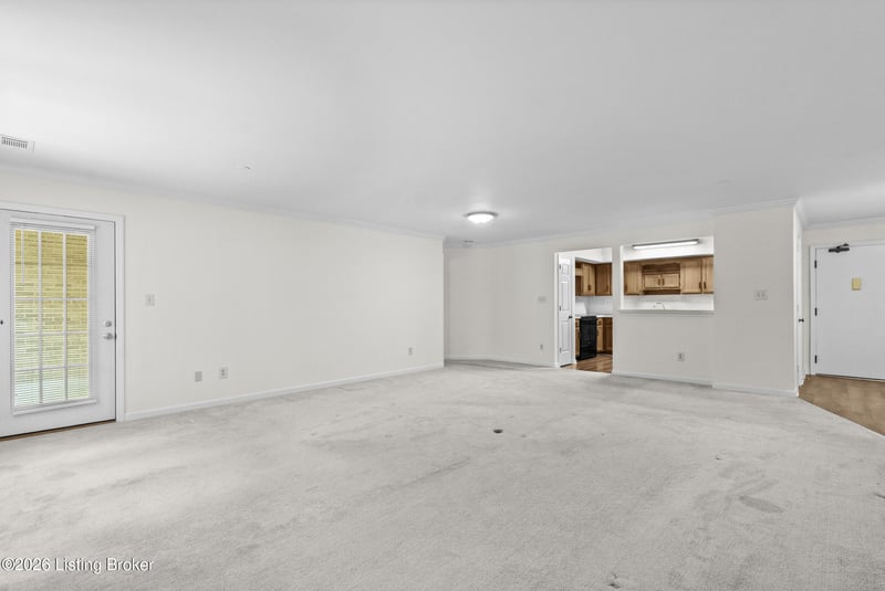 8605 Shelbyville Rd #127, Louisville, KY 40222