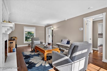 8618 Whipps Bend Rd, Louisville, KY 40222