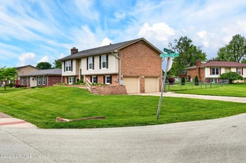 8619 Michael Ray Dr, Louisville, KY 40219
