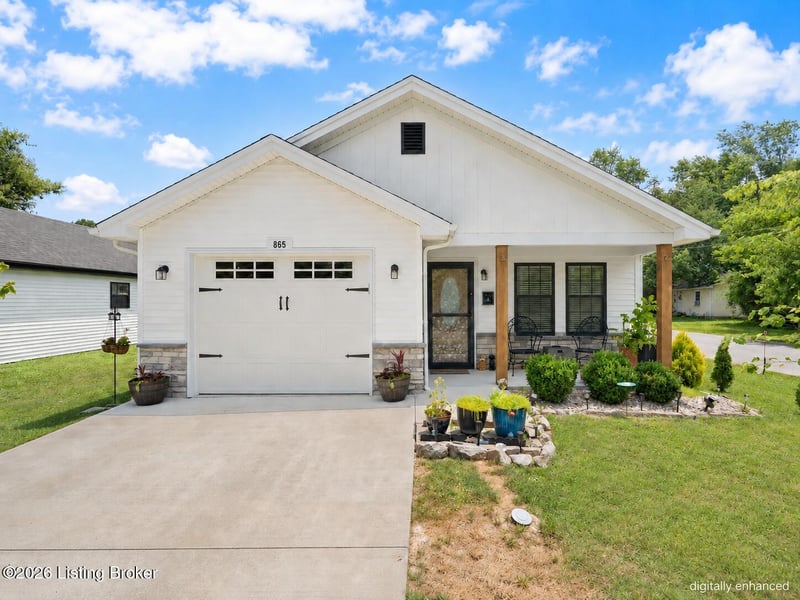 865 S Main St, Scottsburg, IN 47170