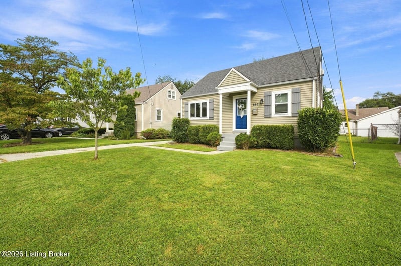 867 Parkway Dr, Louisville, KY 40217
