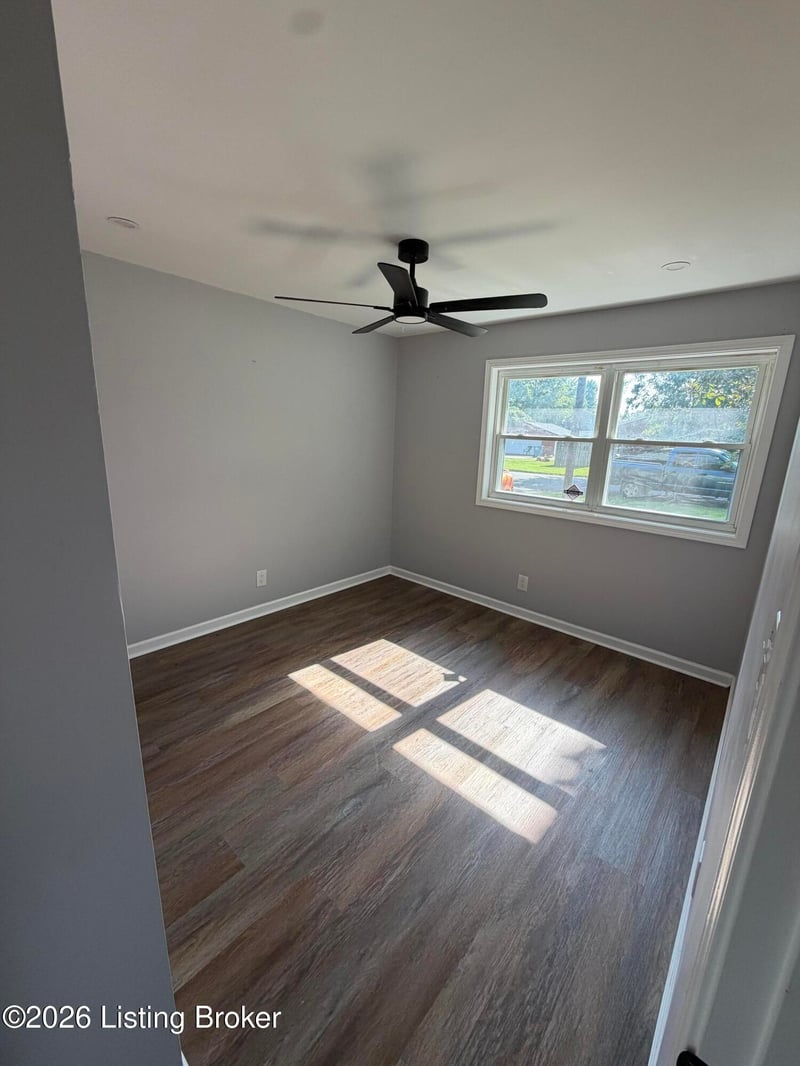 8706 Gary Way, Louisville, KY 40118