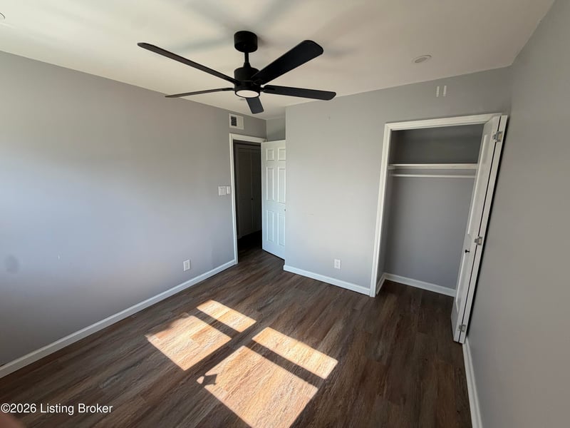 8706 Gary Way, Louisville, KY 40118