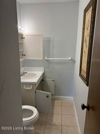 8714 Bayberry Pl #APT 12, Louisville, KY 40242