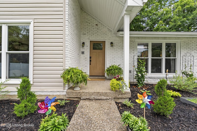 8715 Us Highway 42, Prospect, KY 40059