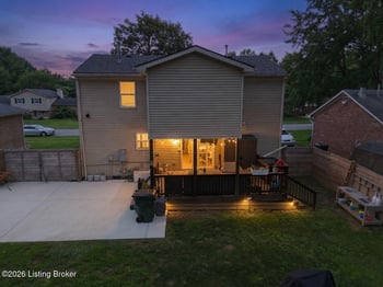 8724 Loch Lea Ln, Louisville, KY 40299