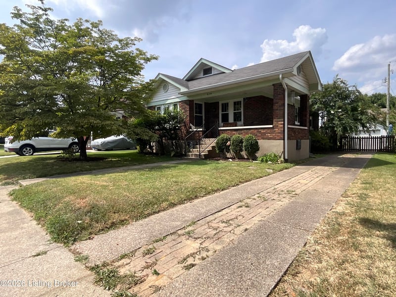879 Minoma Ave, Louisville, KY 40217