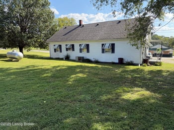 88 Robert Taylor Ln, New Haven, KY 40051