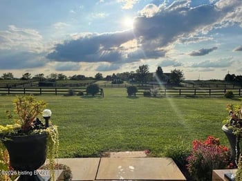 880 Louisville Farms Rd, Coxs Creek, KY 40013